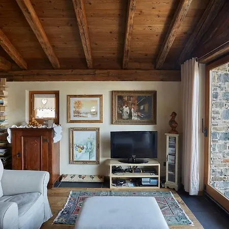 Il Vecchio Fienile Feriehus Dongo